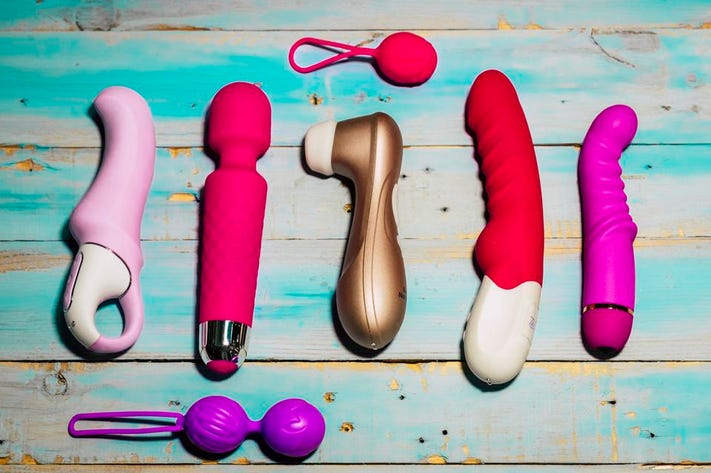 960x0 - Staying Safe While Using Sex Toys